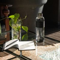 Kuro-Bo Go-Eco Glass Water Bottle 1L